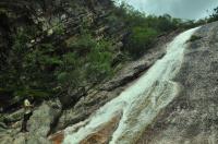 Contato entre metarenitos e metaconglomerados da Formação Tombador em Cachoeira da Boa Vista